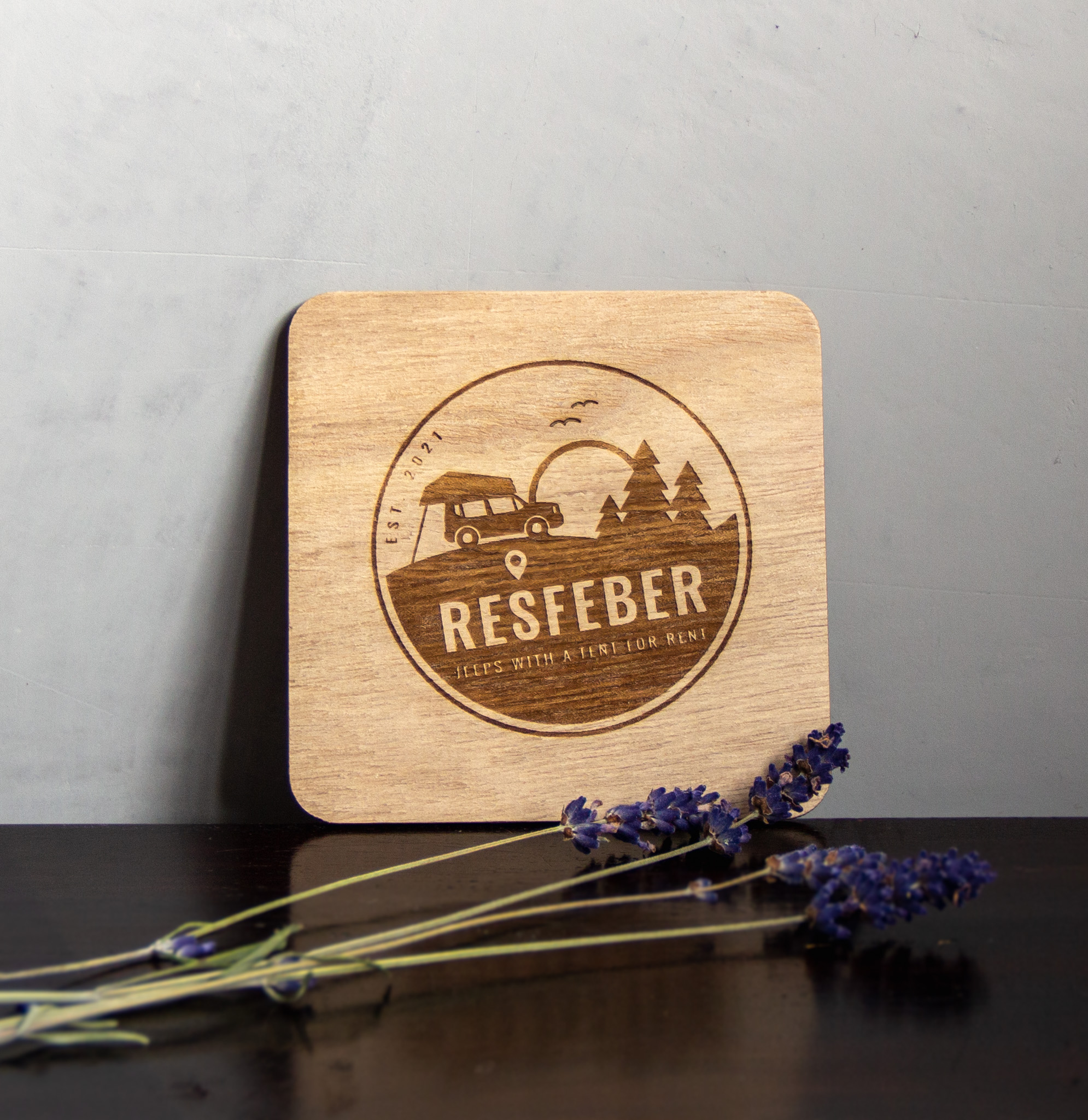 Holzuntersetzer-personalisiert-Lasergravur-Wunschmotiv